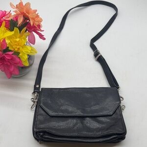 Paul & Taylor Elegant Black Leather Crossbody Bag BP8364E